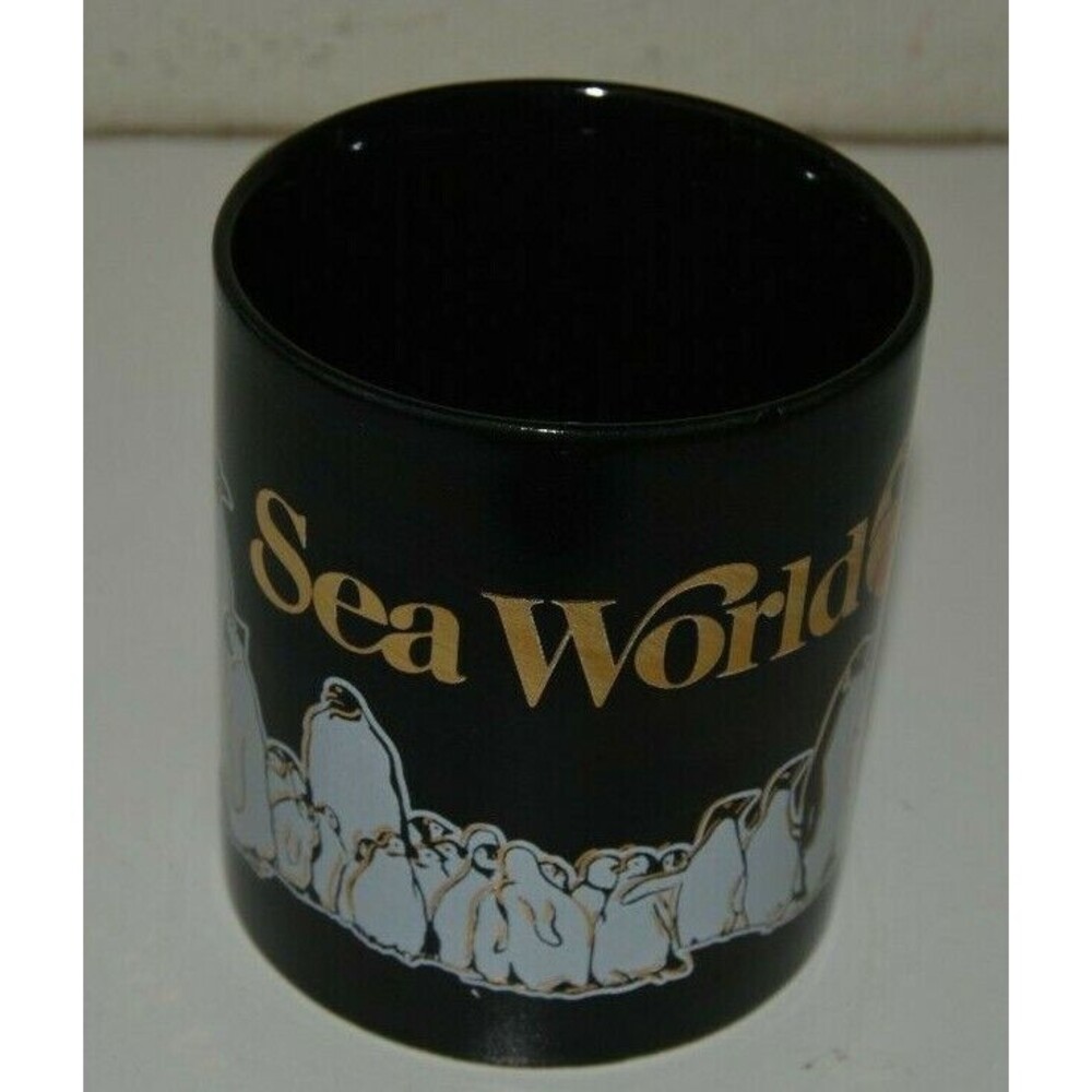 Nice Vintage SEA WORLD Penguins Whale Black & Gold Ceramic Coffee Mug Rare